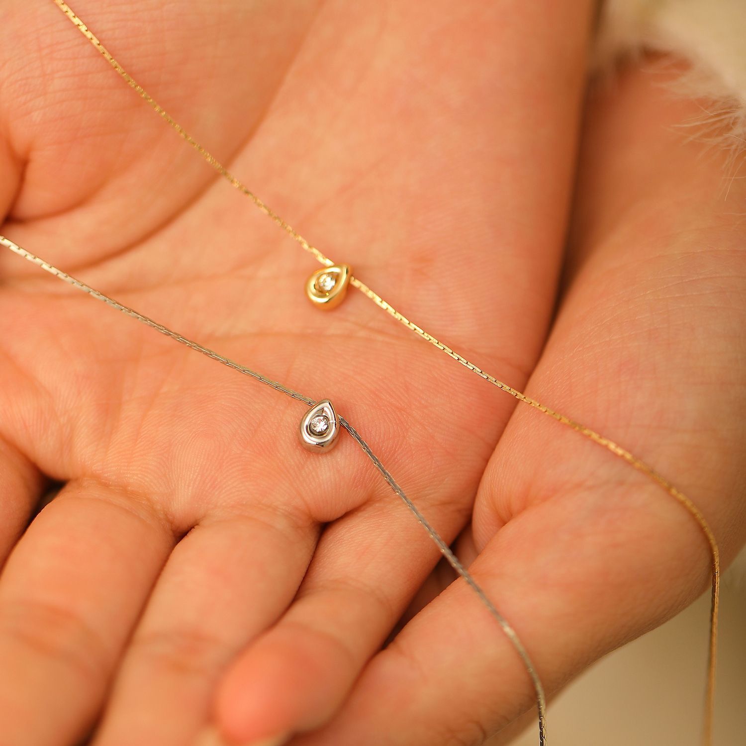 قلادة لؤلؤ بسيطة وأنيقة على شك - مراجعة Pearl Necklace Set وسعره