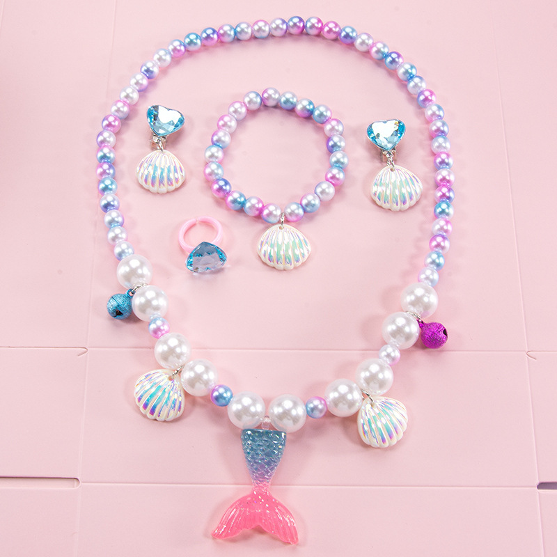 طقم مجوهرات للفتيات بتصميم حور - مراجعة Pearl Necklace Set وسعره