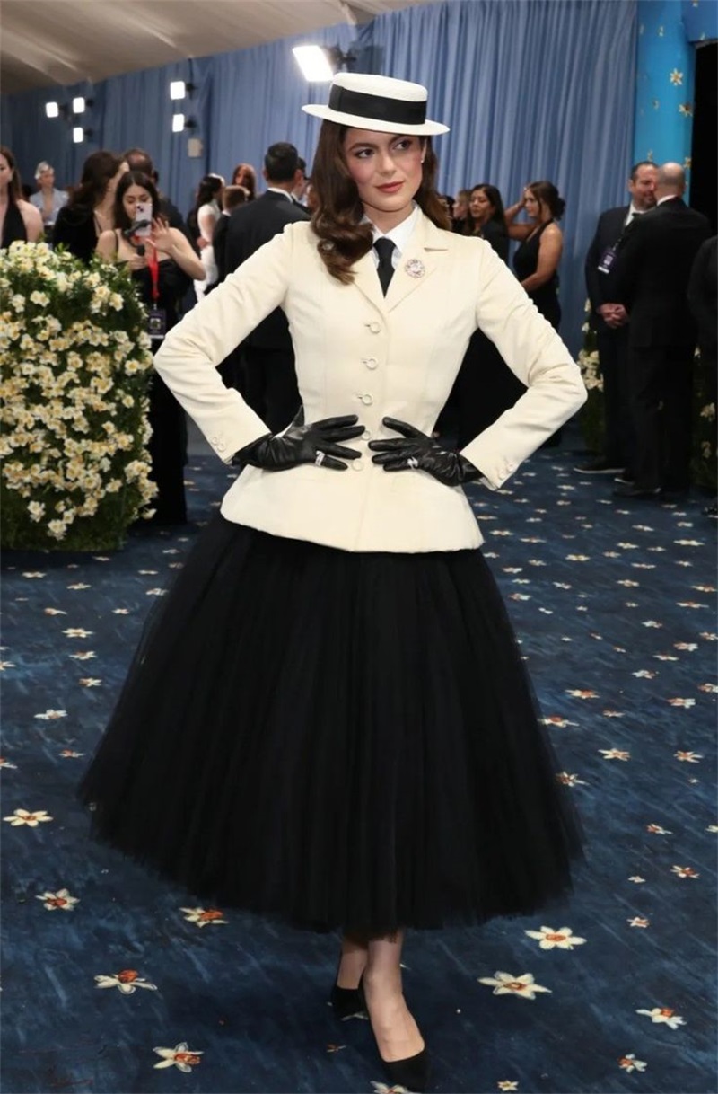 الأبيض المرأة مكتب الدعاوى تنو - مراجعة Women Formal Wear Black And White وسعره
