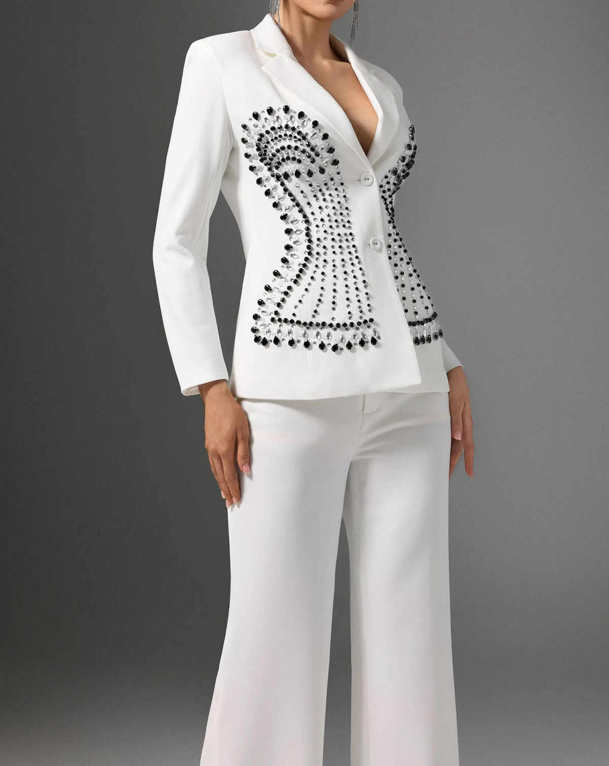 فستان بليزر أبيض للنساء مزين ب - مراجعة Women Formal Wear Black And White وسعره